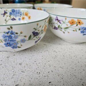 Mikasa Quinn Bone China 6" Cereal Soup Bowls Spring Flowers Floral Set Of 4 New